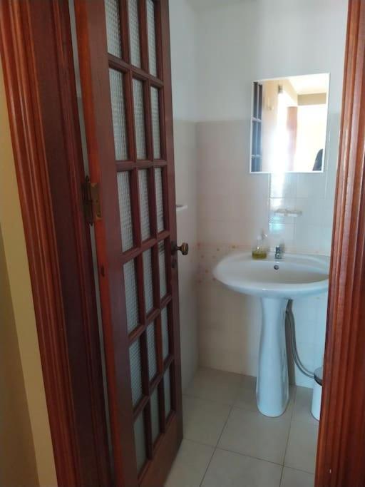 Vivenda Com Patio, No Coracao Do Mindeloヴィラ エクステリア 写真
